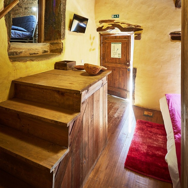 Casa Amores-Perfeitos - Xisto Sentido