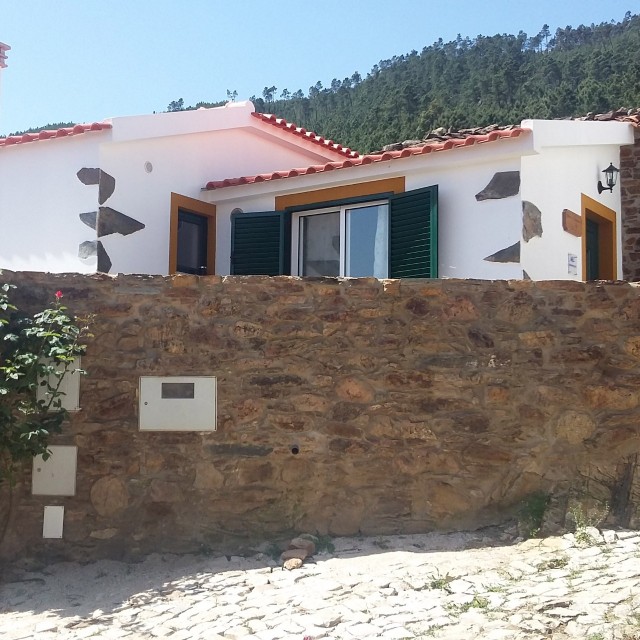 Casa da Ameixeira - Casas dos Carregais