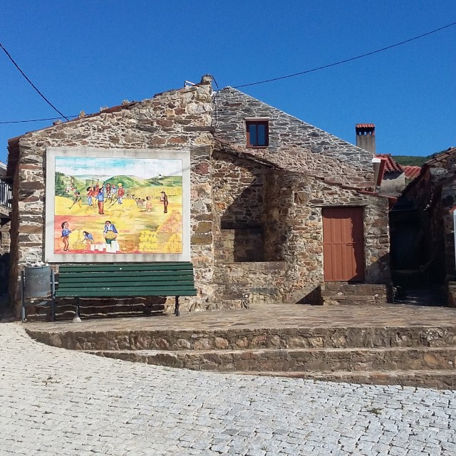 Casa da Ameixeira - Casas dos Carregais