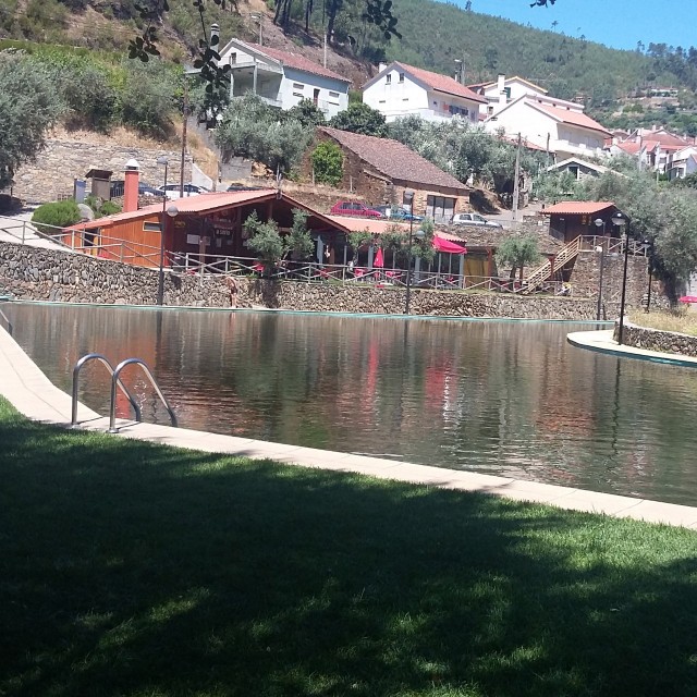 Casa da Cerejeira - Casas dos Carregais