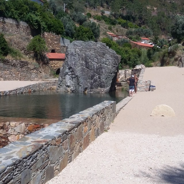 Casa da Cerejeira - Casas dos Carregais