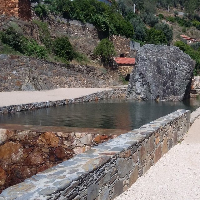 Casa do Medronheiro - Casas dos Carregais