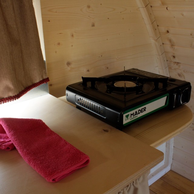 Hobbit House Vermelha - Camping Oleiros