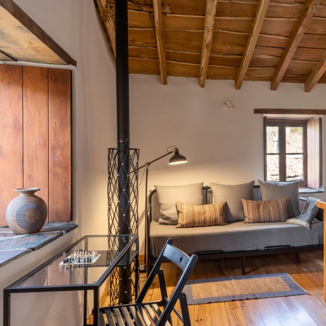 Casa da Escada - Cerdeira - Home for Creativity
