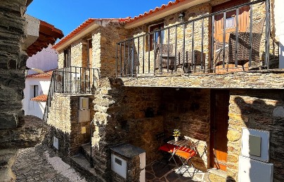 Casa da Laranjeira - Casas dos Carregais