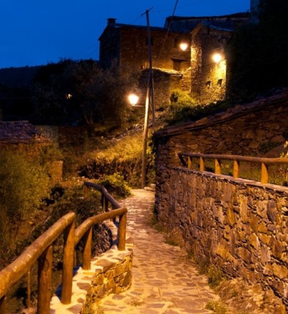 Talasnal by Moonlight – Night Hike
